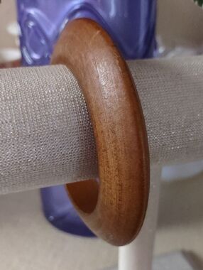 Vintage Wooden Bangle Bracelet in Warm Brown